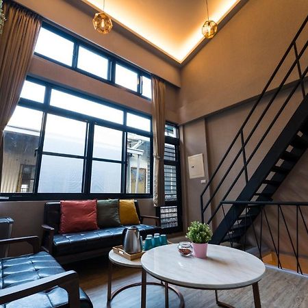 Reise Guesthouse 喜遊旅宿 ゲストハウス 旅マニア Тайнан Екстериор снимка